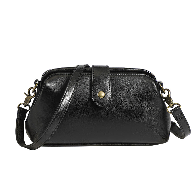 Vintage Crossbody Bag – Snap-Top Frame — Black, front view | BTendance