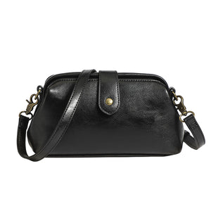 Vintage Crossbody Bag – Snap-Top Frame — Black, front view | BTendance
