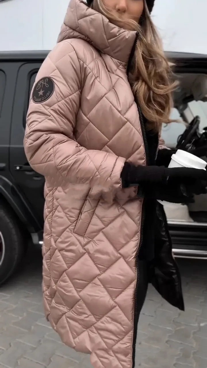 Veste Courte à Capuche – Légère & Élégante