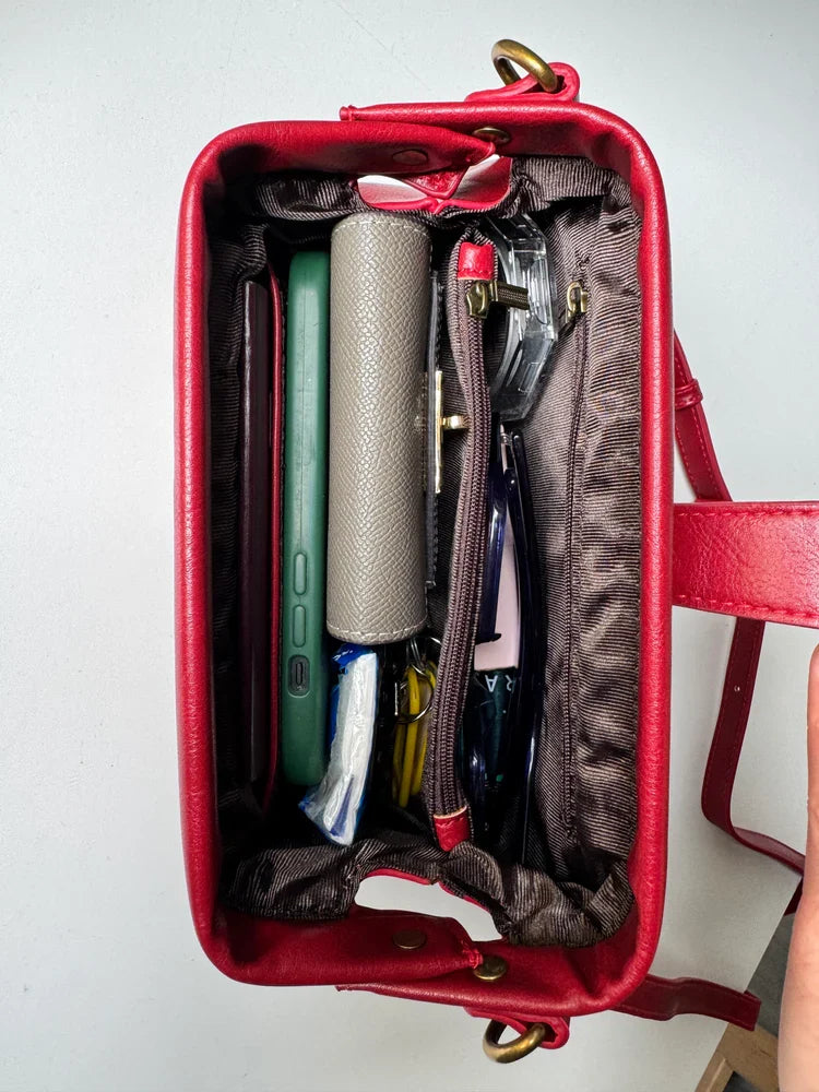 Vintage Crossbody Bag – Snap-Top Frame — Red, open organised interior | BTendance