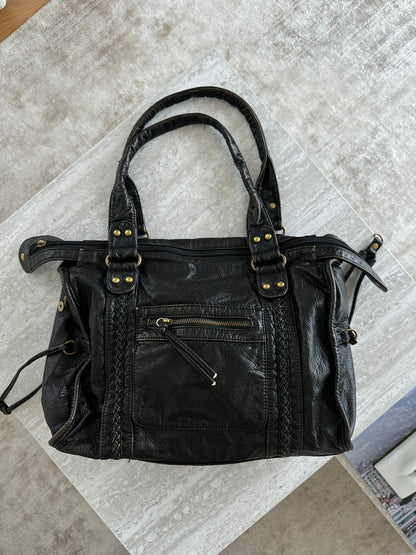 Vegan Leather Shoulder Bag – Arabell Braided Detail — Black, front on seat | BTendance