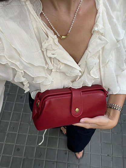 Vintage Crossbody Bag – Snap-Top Frame — Red, hand-held front view | BTendance