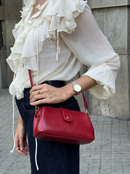 Vintage Crossbody Bag – Snap-Top Frame — Red, crossbody styling | BTendance