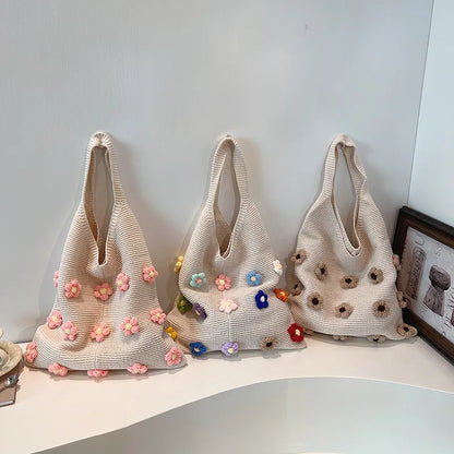 Flower applique knit shoulder tote – Three flower colours arranged together | BTendance