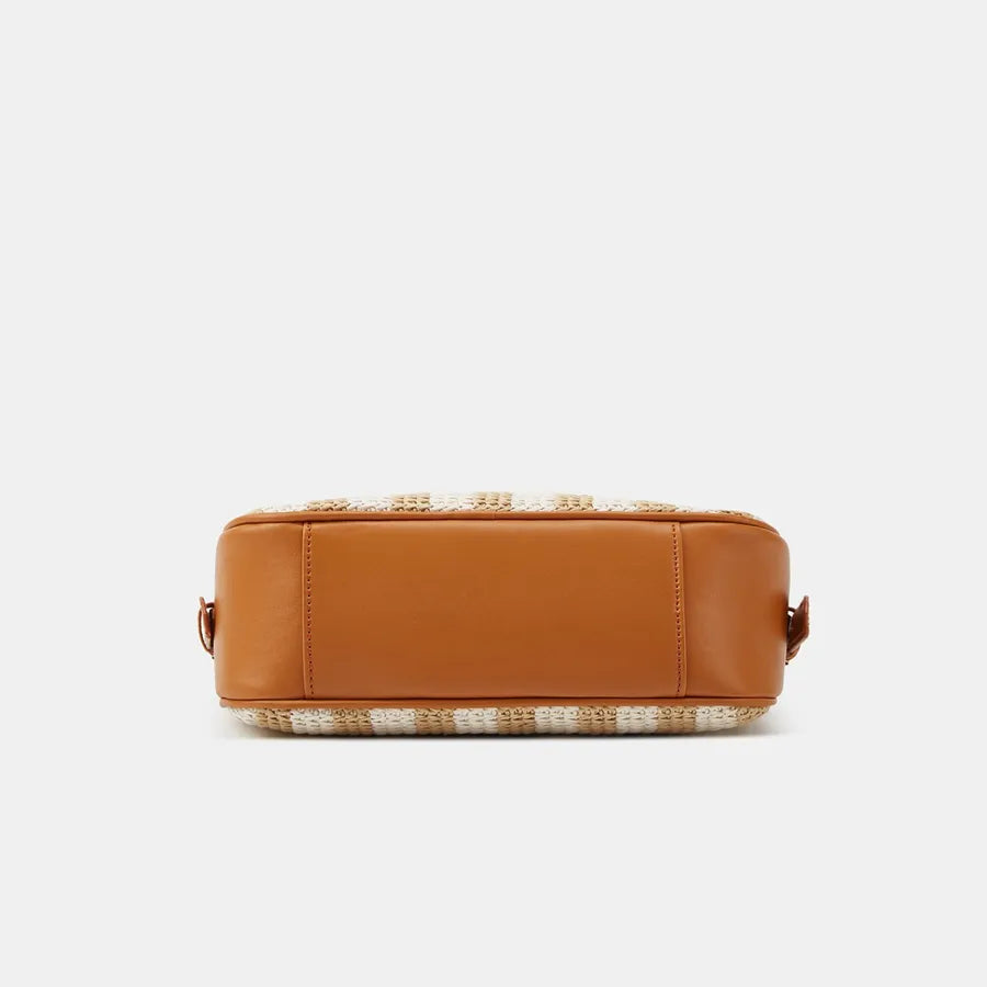 Striped woven shoulder bag with tan trim – View of the tan base panel | BTendance