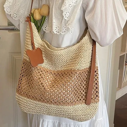 Open weave striped shoulder bag – Cream and tan bag carried at the side | BTendance