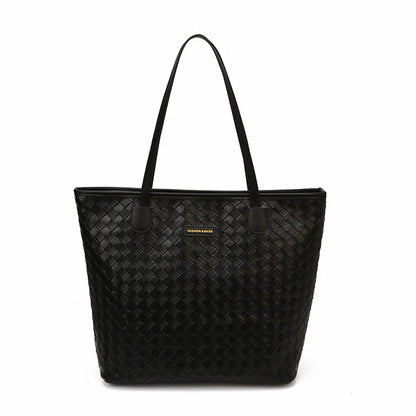 Woven texture shoulder tote bag – Black tote on white background | BTendance