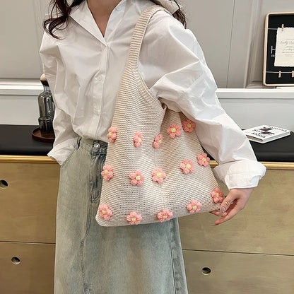 Flower applique knit shoulder tote – Pink flower tote shown from the back | BTendance