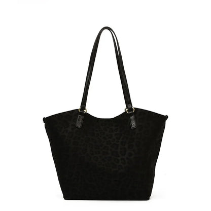 Leopard texture shoulder tote bag – Black bag on white background | BTendance