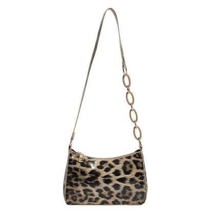 Leopard print bag with chain detail strap – Beige leopard bag with full strap shown | BTendance
