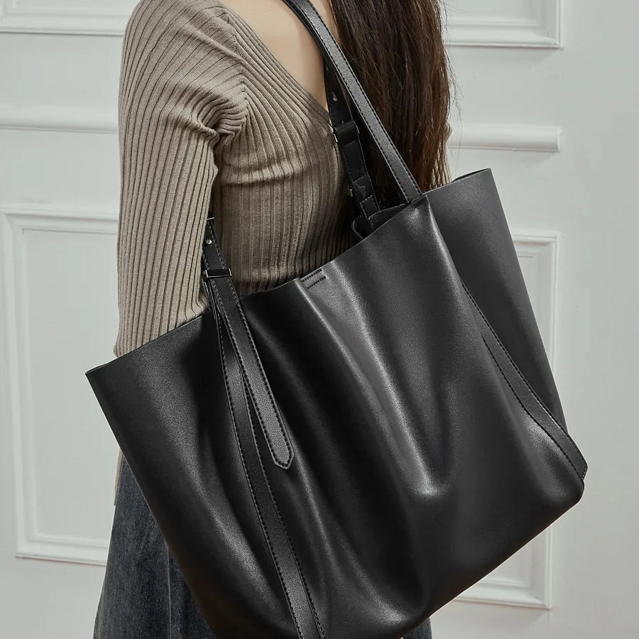 Soft tote bag with long handles – Black tote worn on the shoulder | BTendance
