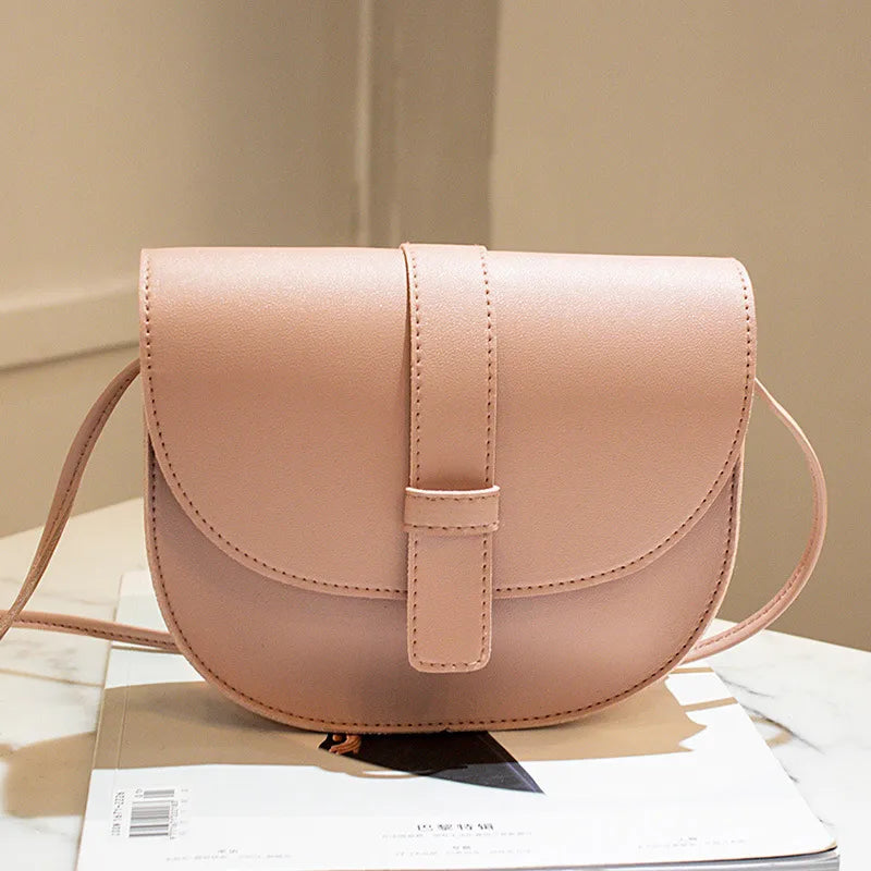 Rounded flap crossbody bag – Pink bag, front view | BTendance